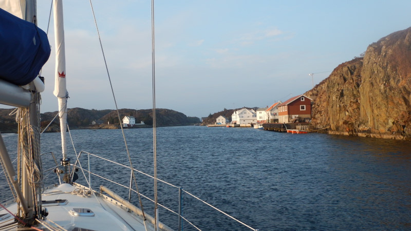 norske fjordy na jachte