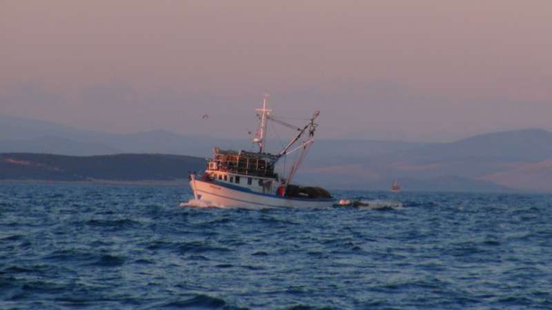 rybarska lod na mori chorvatsko